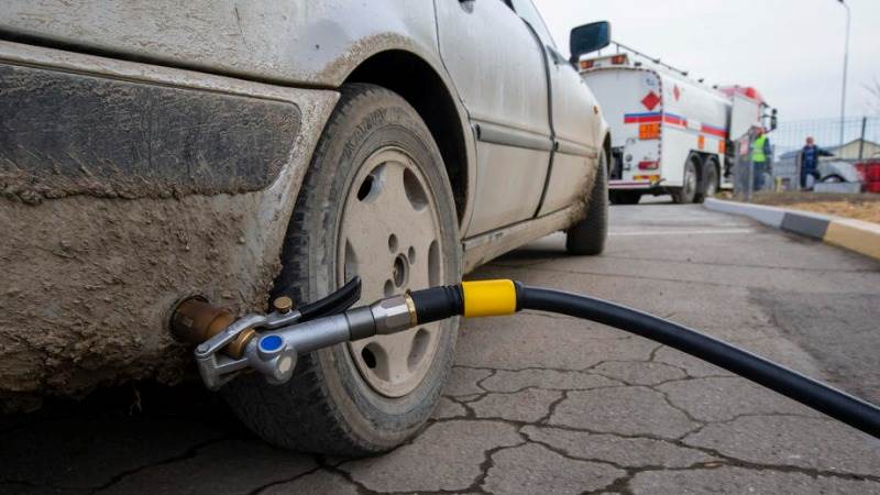 Gas prices up over 50% as Ukraine clashes continue