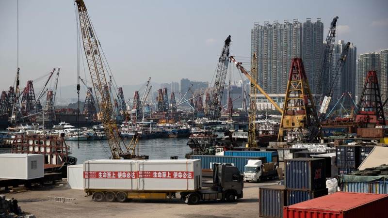 China’s trade surplus widens to $115.95B in January