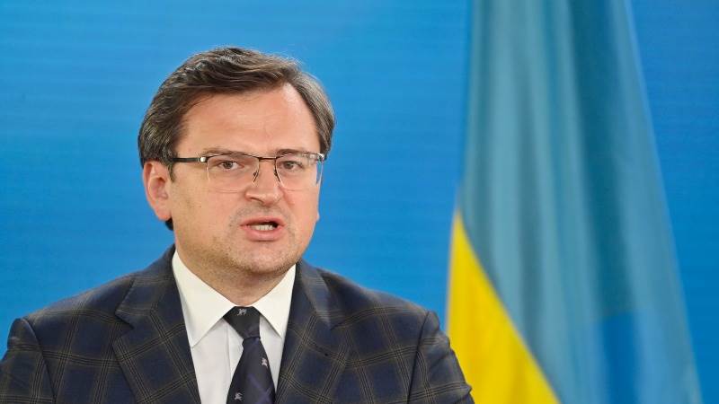 Ukraine calls on firms to halt business in Russia