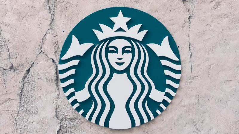 Starbucks suspends operations in Russia