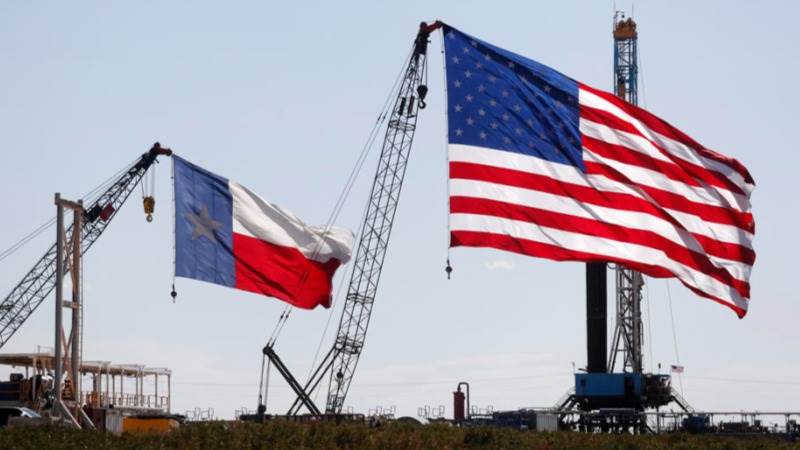 US adds 8 oil rigs – Baker Hughes