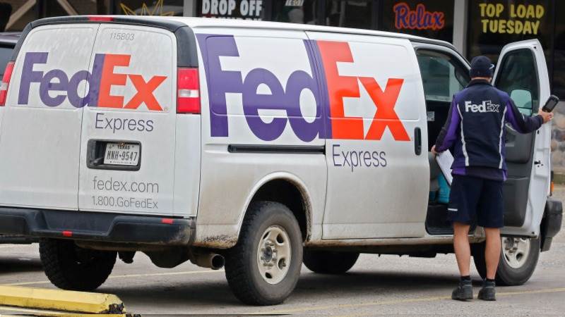 FedEx revenue up 10% to $23.6B in Q3