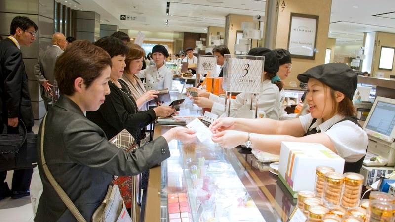 Japan’s inflation rises to 0.9% in February