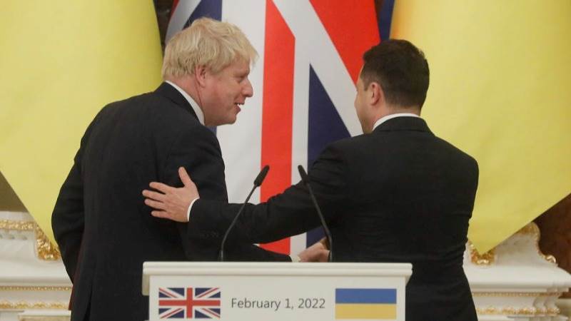 UK offers Ukraine help in peace talks with Russia