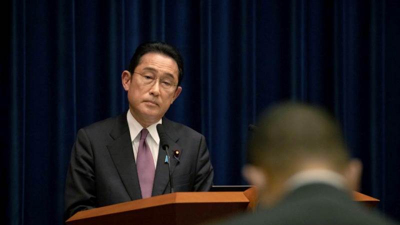 Japan expands Russia sanctions