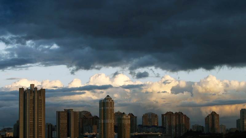 Дом воздуха москва. Пасмурная погода Подмосковье.