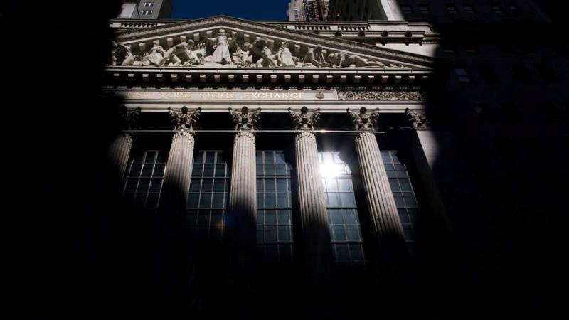 US closes higher after Biden statement, Fed input