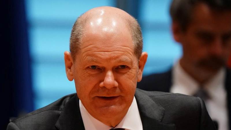 Scholz: Russian energy to be paid for in dollars or euros