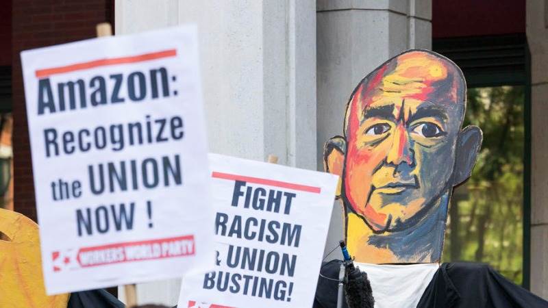 Amazon Staten Island workers vote to join union