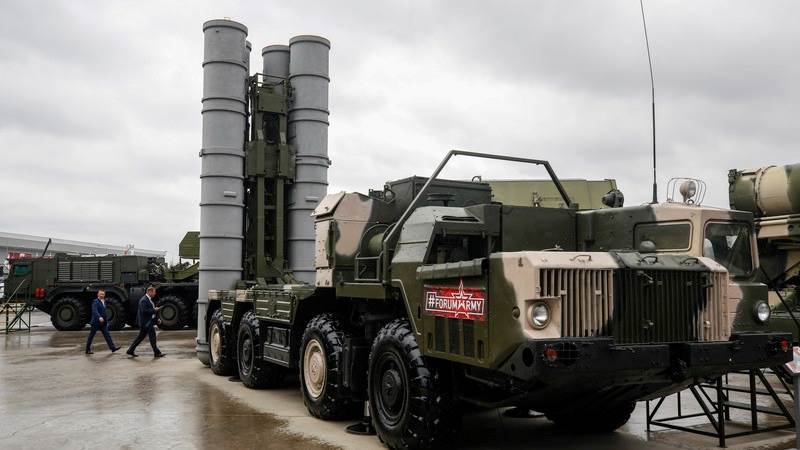 Slovakia provides Ukraine with S-300 missile system