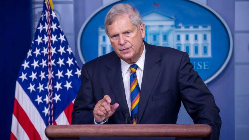 US Agriculture Sec. Tom Vilsack gets COVID-19