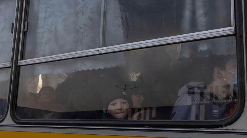 9 evacuation corridors open, no buses from Mariupol