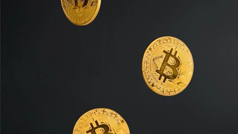 Cryptos rise, Bitcoin climbs back above $41,000 mark