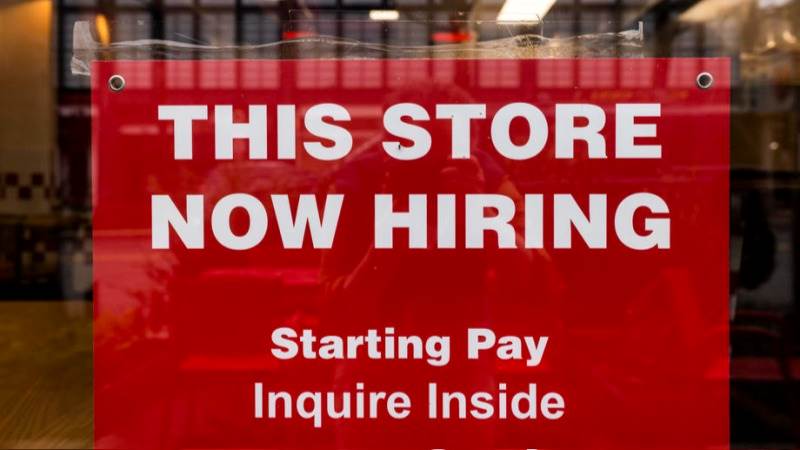 US initial jobless claims up by 18,000 to 185,000