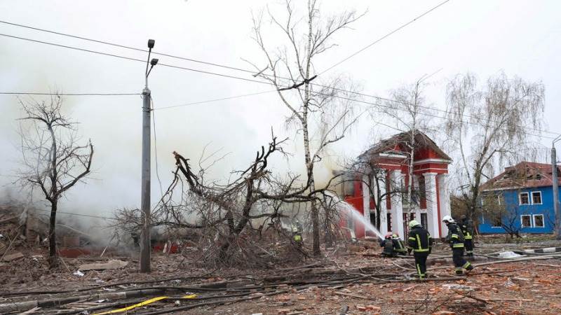 Ukraine accuses Russia of shelling near border