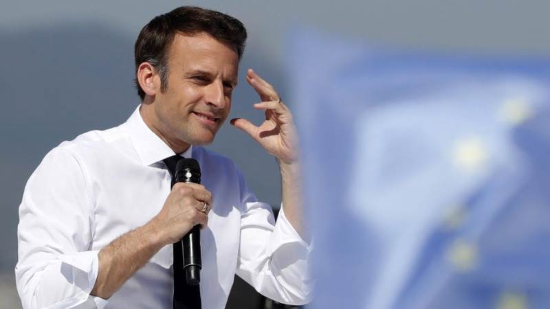 Poll: Macron extends his lead over Le Pen