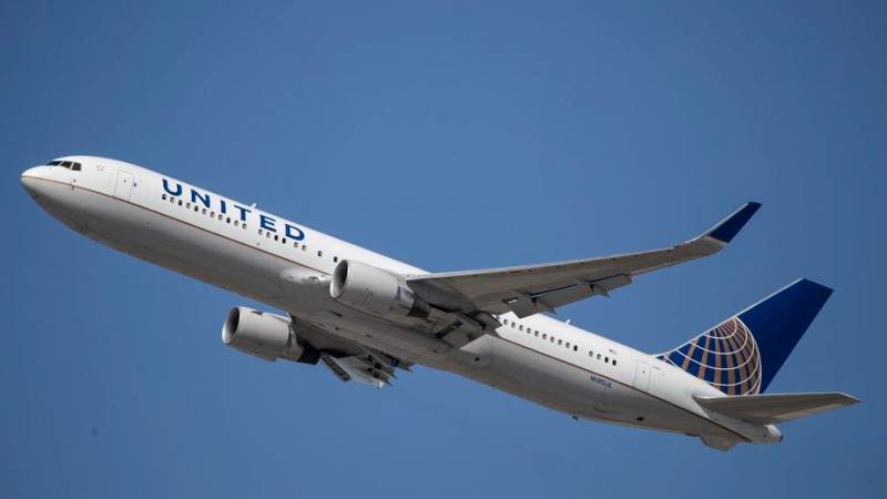 United Airlines revenue at $$7.5B in Q1