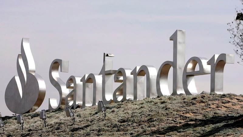 Santander’s Q1 total income up 8% to €12.3B