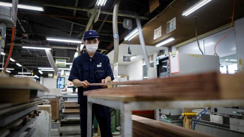 Japan industrial production rises 0.3% MoM in March