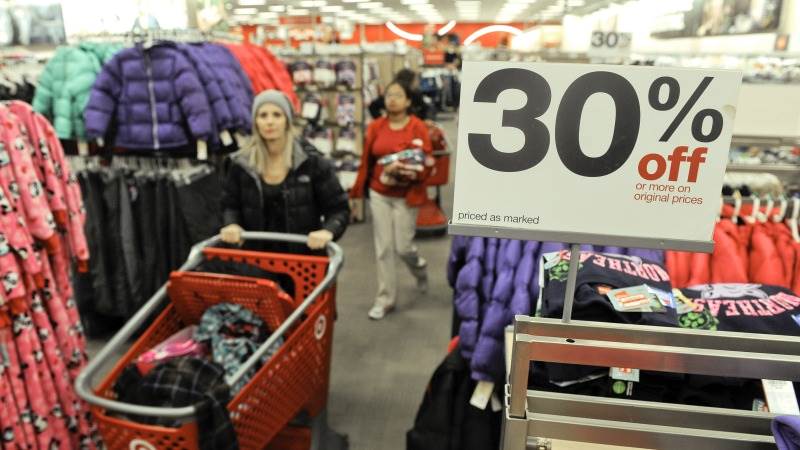 US personal spending up 1.1% in March