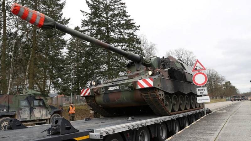 Germany looking at sending howitzers to Ukraine