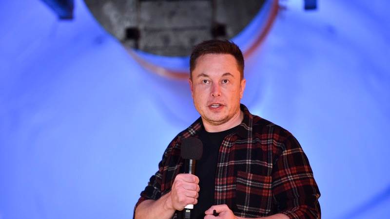 Don’t panic when market does – Musk