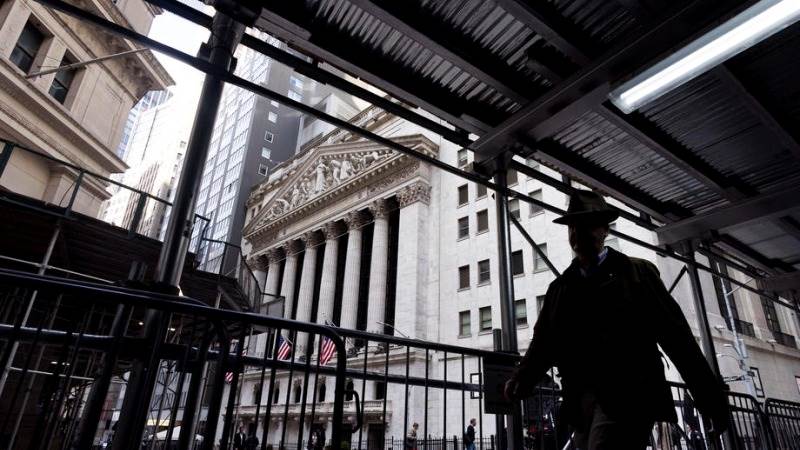 US closes higher with Fed decision ahead