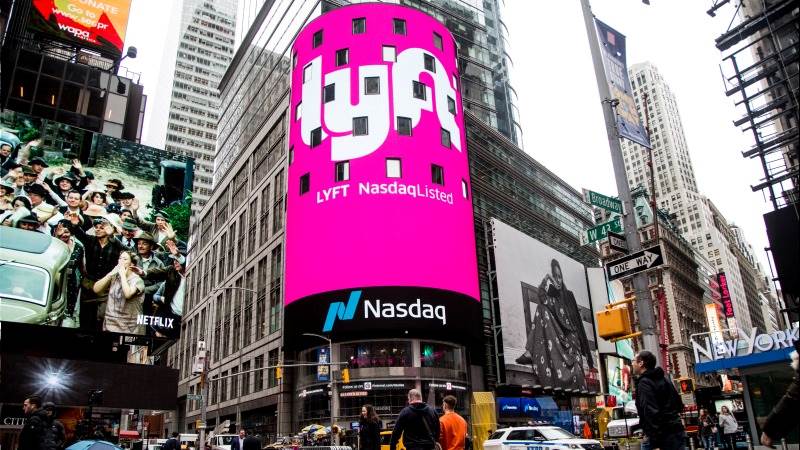 Lyft plunges over 26%  premarket after weak Q2 outlook