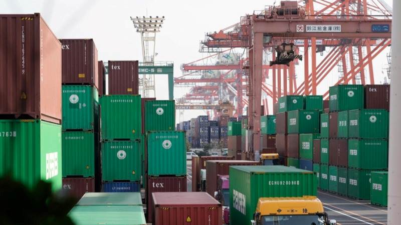 US trade deficit increases to $109.8B in March