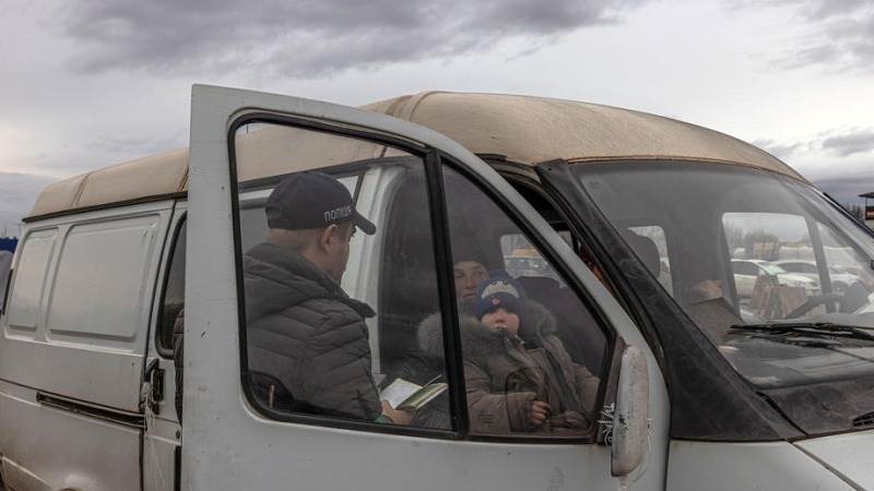 Kiev announces evacuation from Mariupol