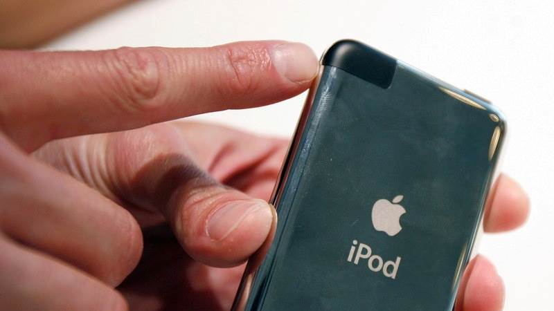 Apple to stop selling iPods