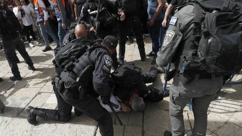 US condemns Israeli police actions