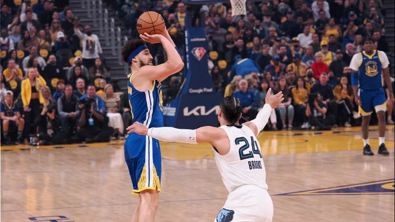 Warriors through to Western Conference finals