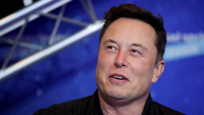 Musk criticizes Twitter’s ‘manipulative’ algorithm