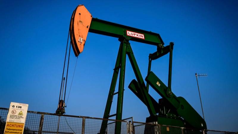 Crude prices soar, Brent, WTI both up over 2%