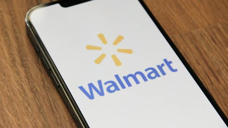 Walmart’s revenue up 2.4% to $141.6B in Q1