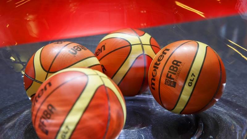 FIBA bans Russia, Belarus from tournaments