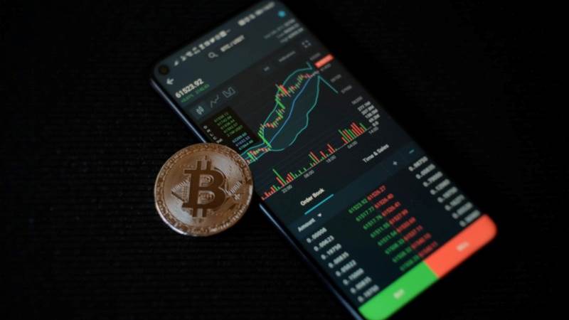 FTX crypto exchange opens up for stock trading – report