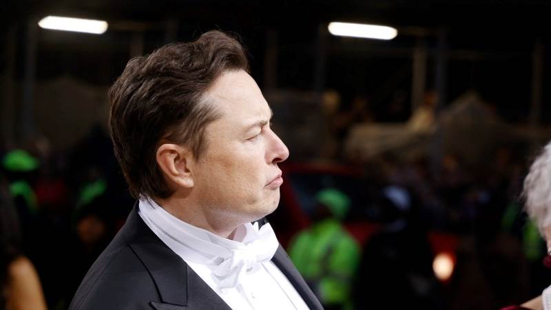 Musk: 3rd, more moderate party would be ideal