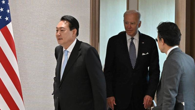 Biden, Yoon to consider expanded military drills