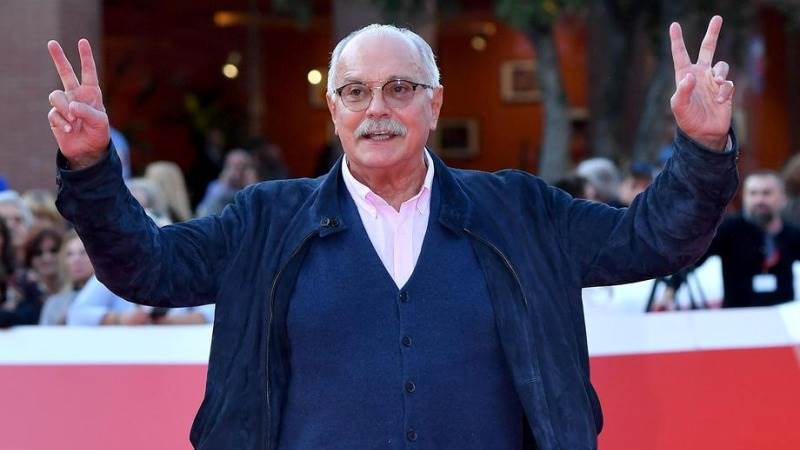 Filmmaker Mikhalkov wants Eurasian Oscars