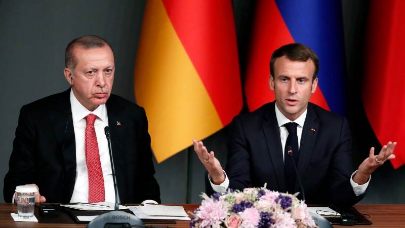 Erdogan, Macron discuss Sweden, Finland in NATO