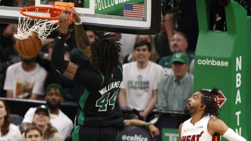 Celtics beat Miami Heat to win E. Conference finals