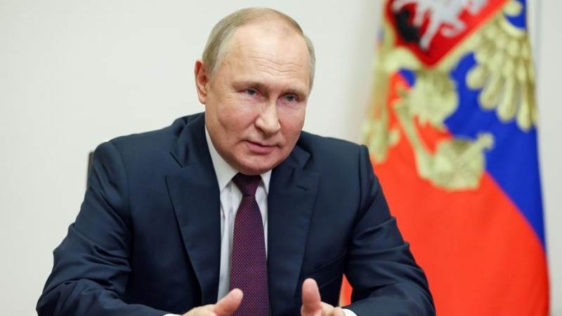 Putin says Russia cracking US weapons ‘like nuts’