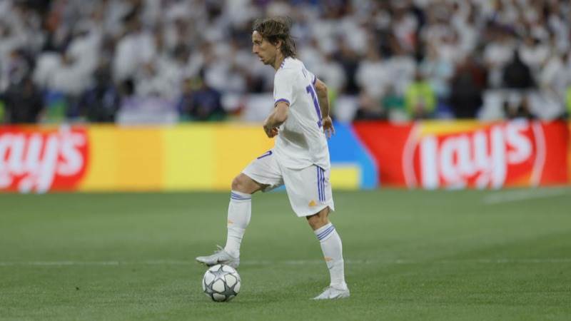 Real Madrid, Modric sign new one-year contract