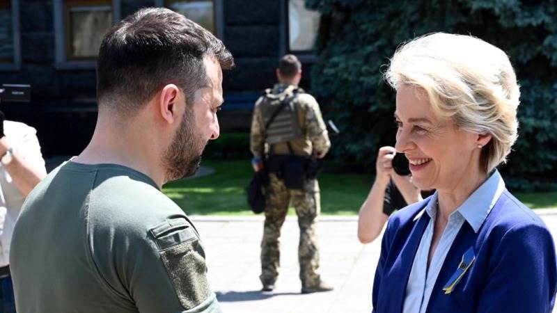 Von der Leyen: EU to help Ukraine rise from ashes