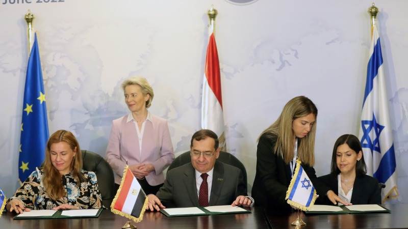 EU, Egypt, Israel sign gas exports agreement