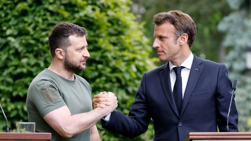 Macron, EU leaders voice support for Ukraine’s candidacy