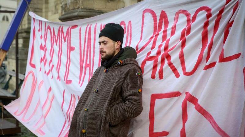 Brussels Airport halts departures due to protests