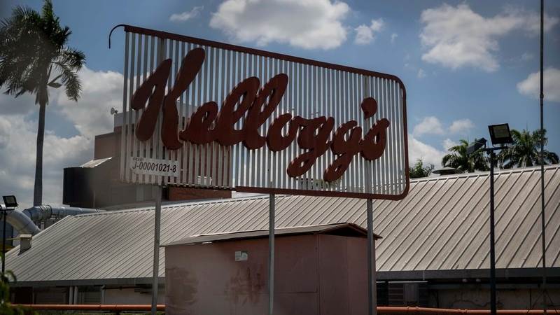 Kellogg to split into three companies